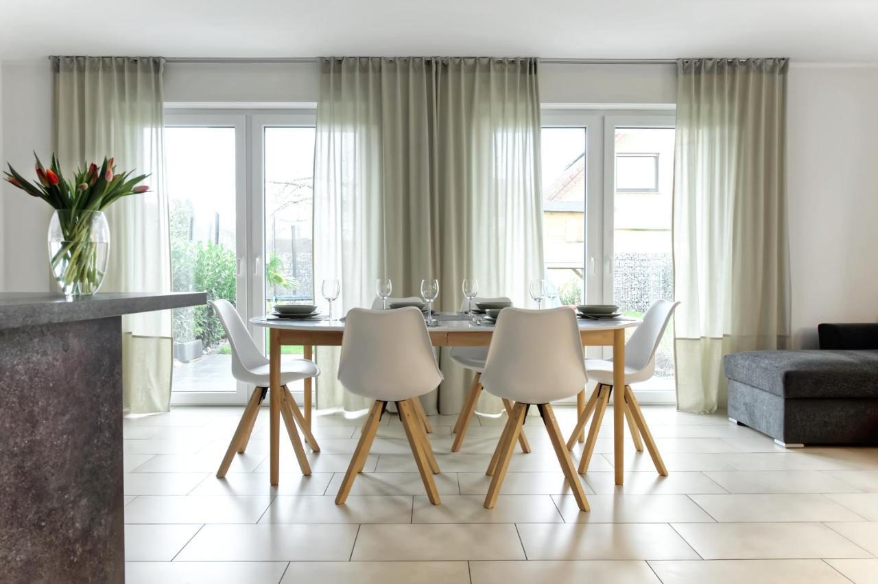 Modern Wohnen I Smart Tv I Terrasse I 2X Parkplatz I 2 Schlafzimmer I 6 Schlafplaetze Bad Oeynhausen Bagian luar foto